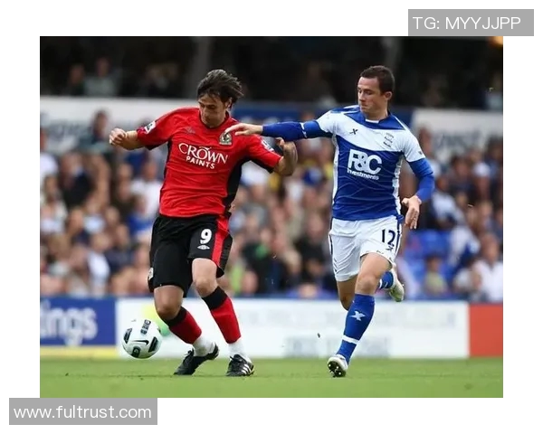 埃因霍温主场迎战帕奥克全力争胜的精彩对决分析