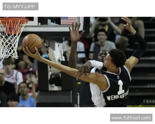 文班亚马新赛季表现抢眼场均数据超越众新秀引发热议