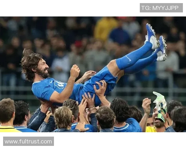 科斯塔与亨德森对决谁能在赛场上更胜一筹引发球迷热议